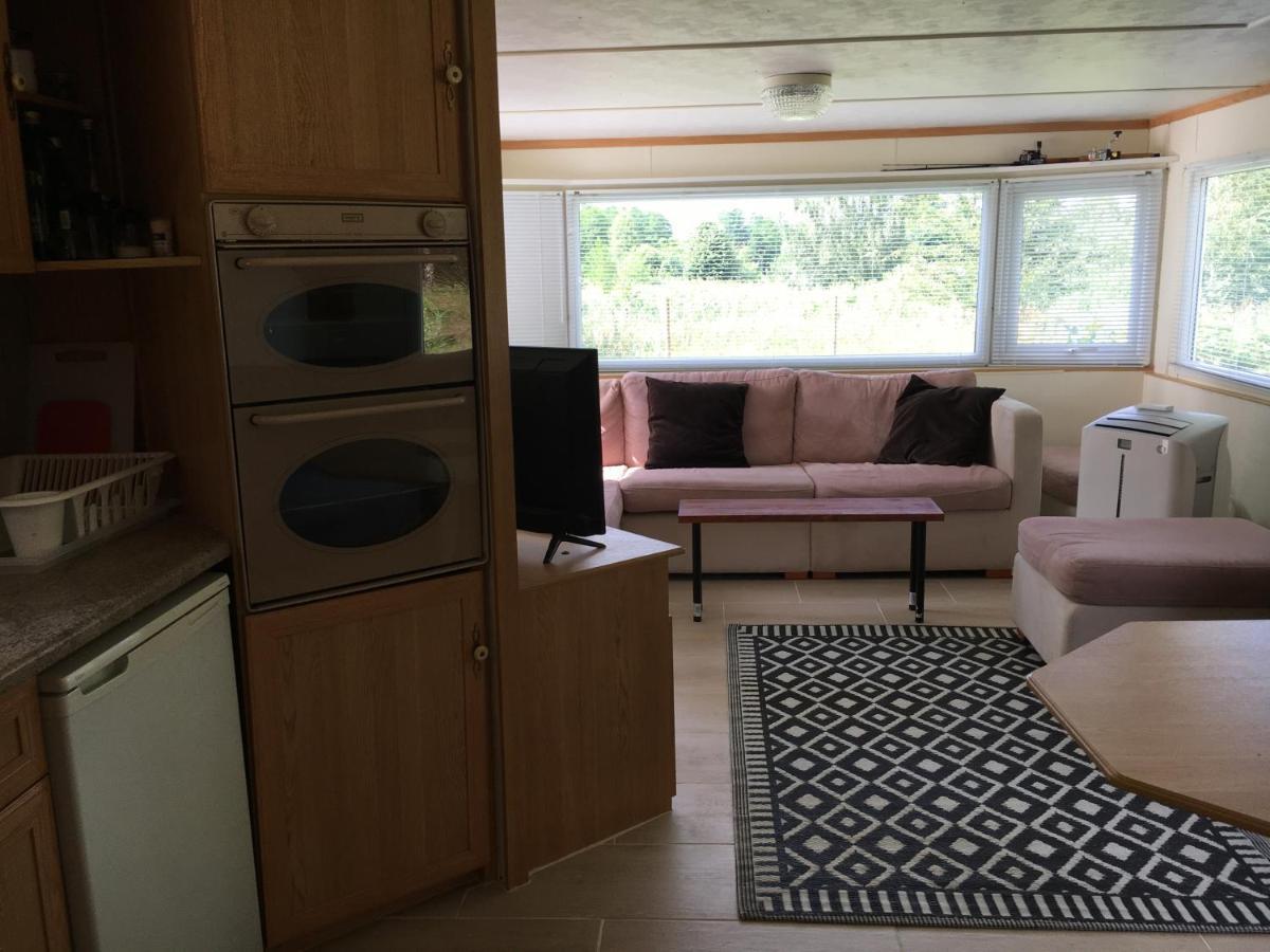Holender Nad Saskiem Holiday home *